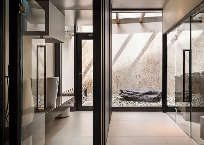 Schloss Zermatt - Cbd & Adaptogenic Spa And Sport Hotel
